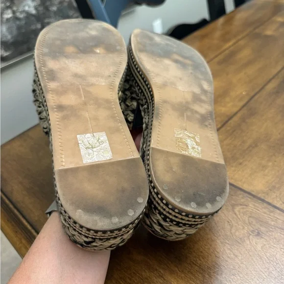 Dolce Vita Black and Tan Platform Sandals - Picture 5 of 5